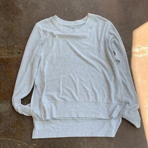 ALO Yoga Soho Pullover